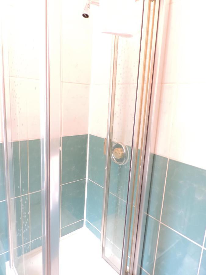Ouvane Falls Inn Ballylickey Szoba fotó